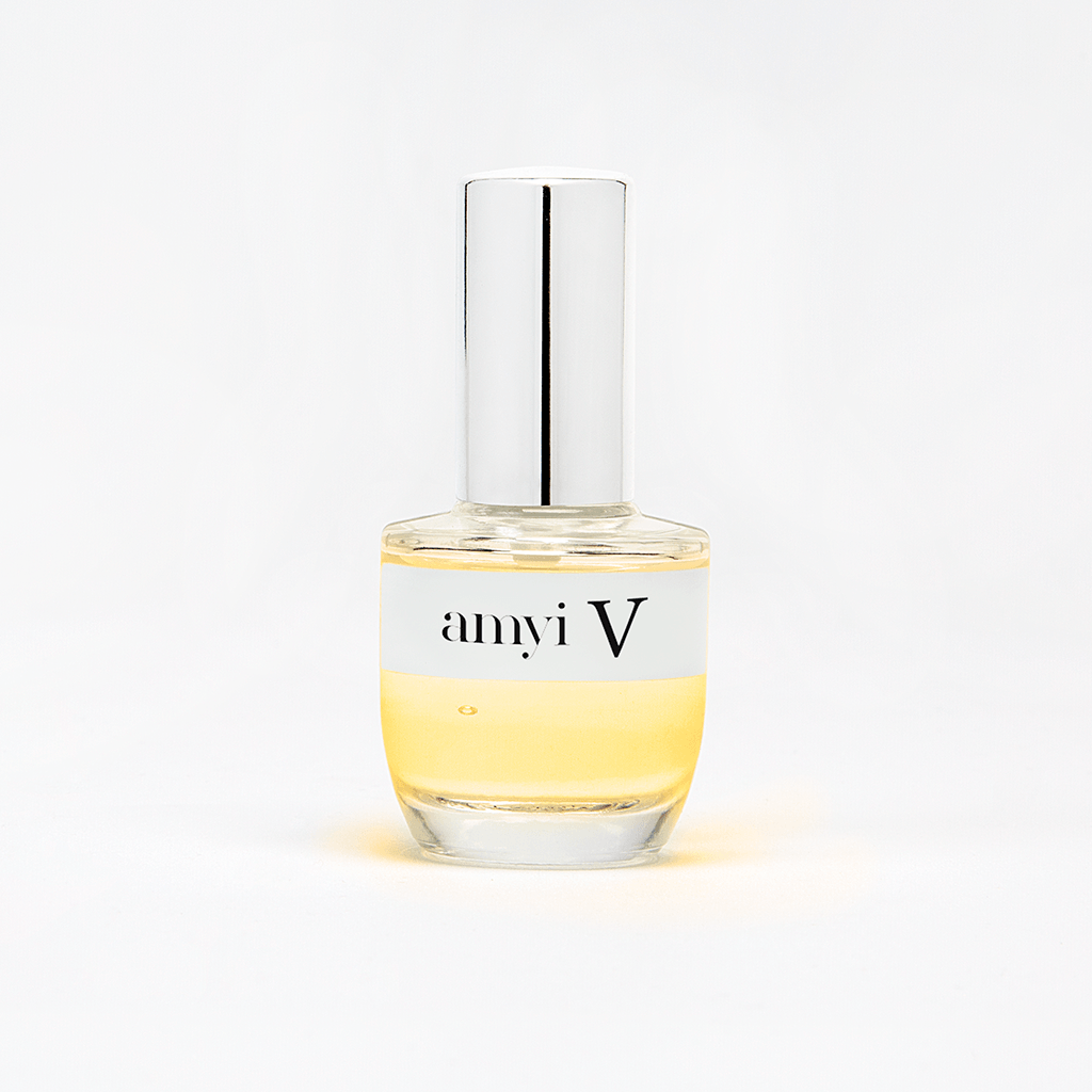 Mini Perfume - Amyi V (amora silvestre | buquê floral | rum) - Amyi